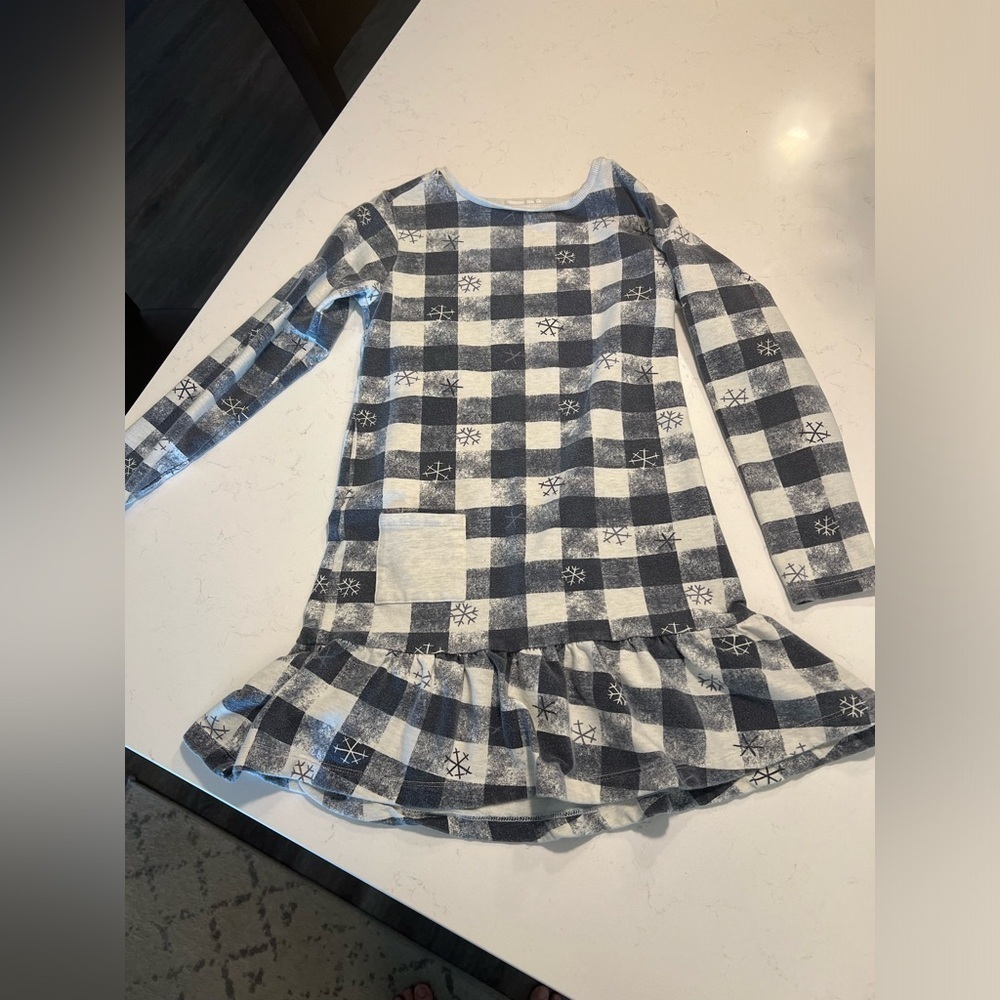 MILES Snow Flake Plaid Ruffle with pocket dress size 7